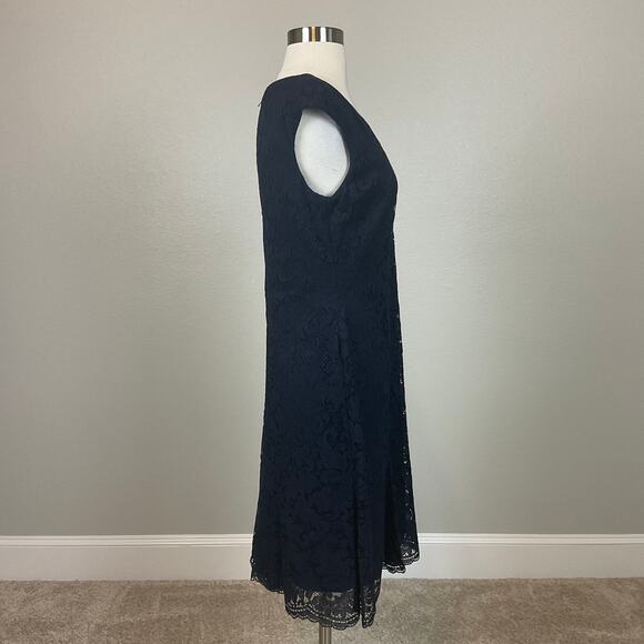 Ralph Lauren Lace Sleeveless Fit and Flare Cocktail Party Dress Navy Blue Size 6 - Picture 3 of 10